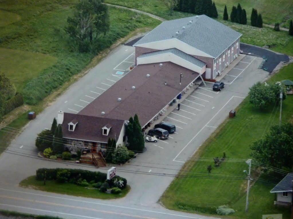 Manoir Becancourt Hotel Bécancour Exterior foto